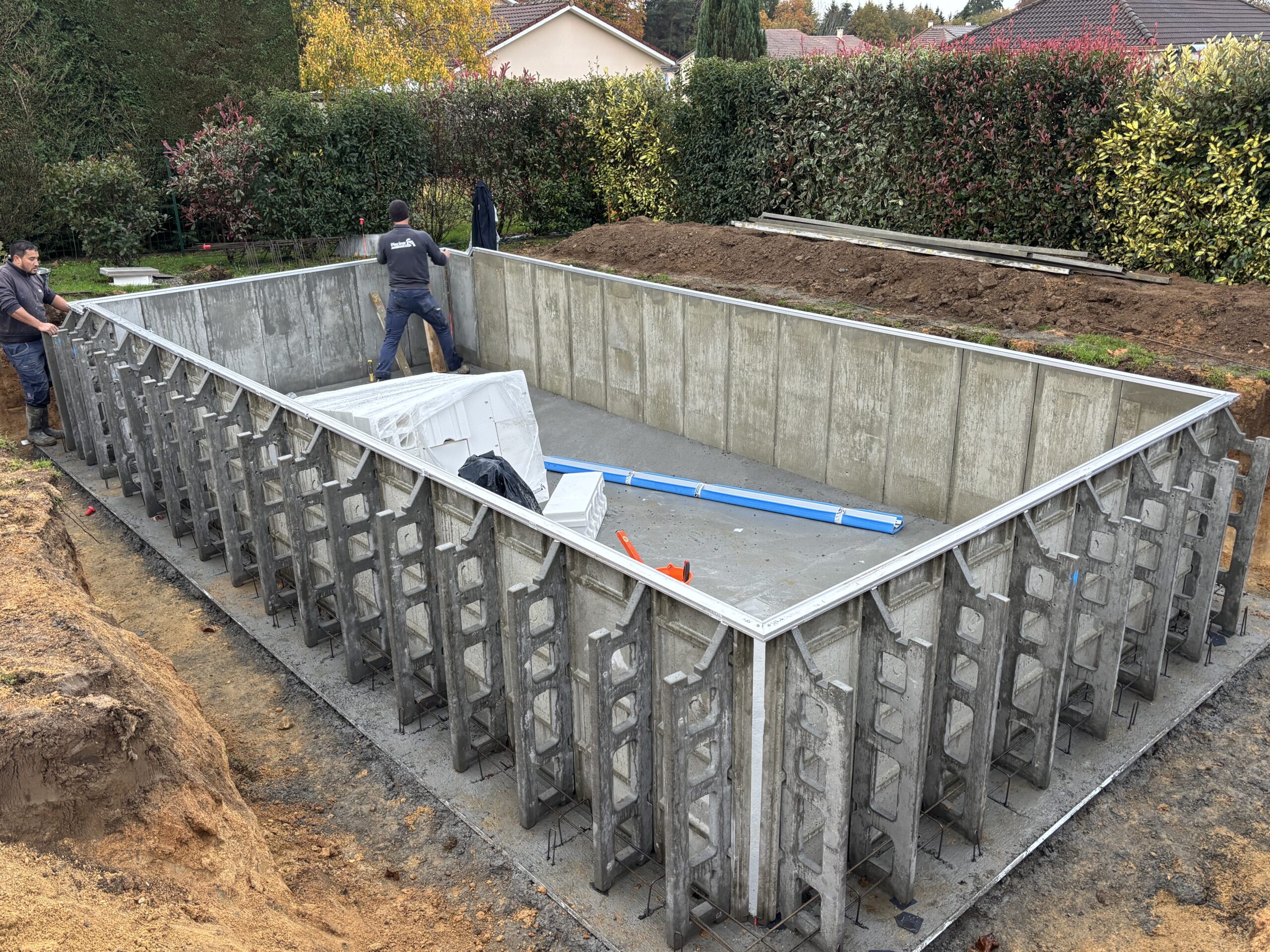 piscine-béton-armé couverture et securite piscine ambiance